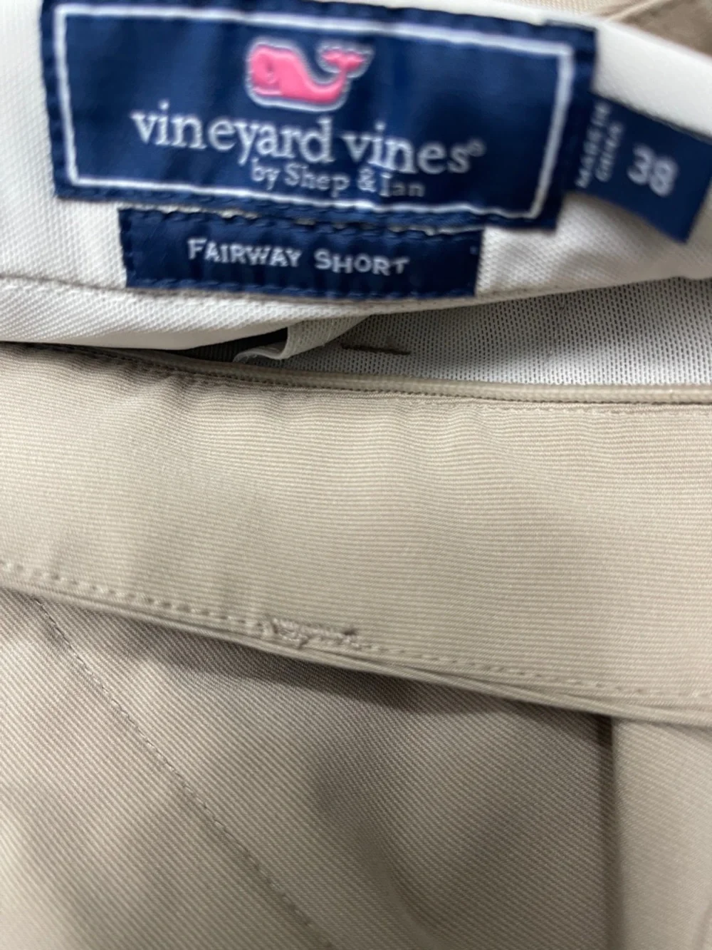 vineyard vines fairway shorts tan golf shorts Men's Tan Shorts 38 - Picture 6 of 6
